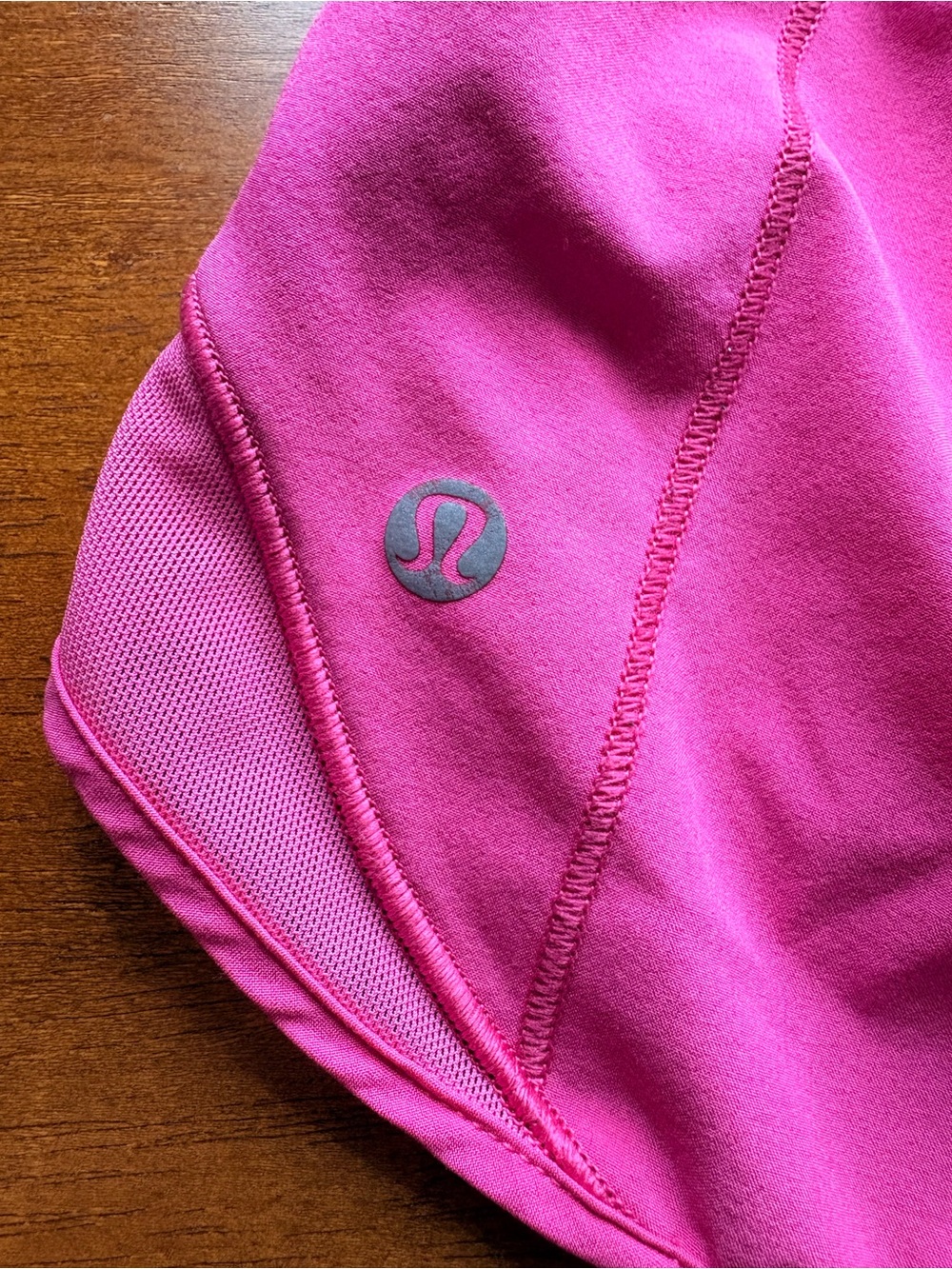 Lululemon hotty hot high-rise 4” - Picture 4 of 7